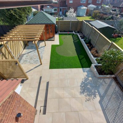 Private putting green, Pergola and Patio